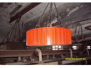 干式電磁除鐵器使用現(xiàn)場